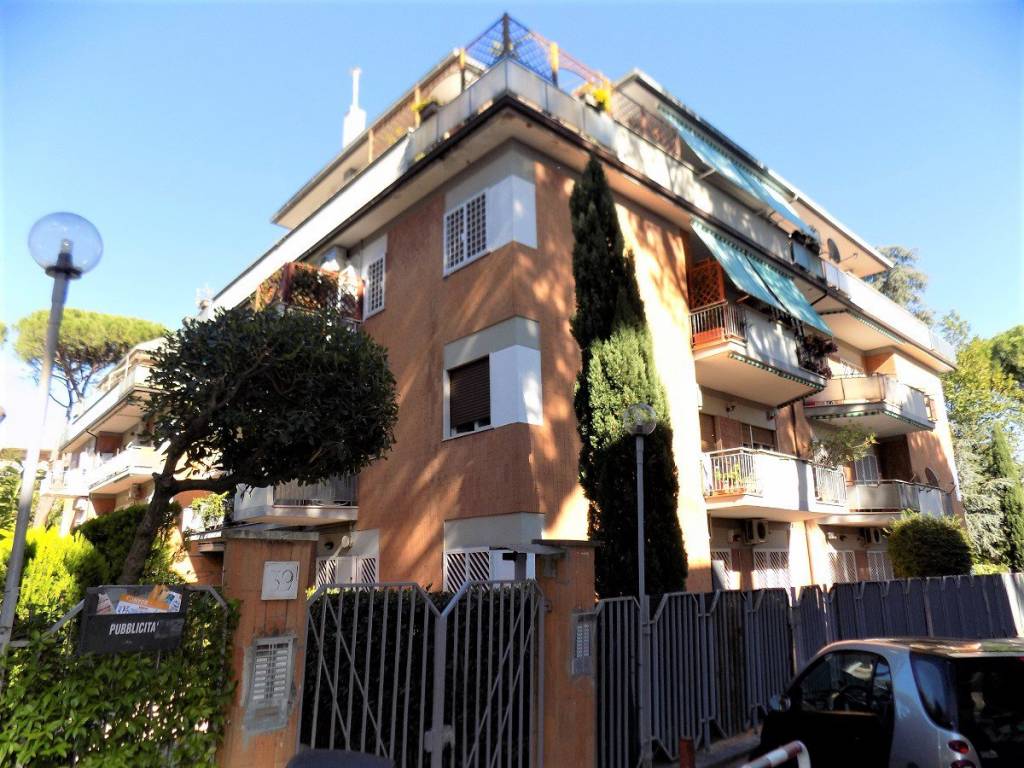 Home Trust World, Appartamento Vendita Via Mompeo, Roma Superficie 75.0mq  Prezzo 229000.0